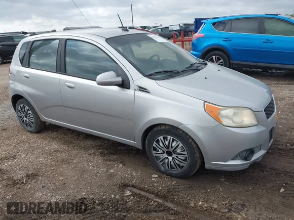✅ 2010 Chevrolet Aveo 1LT • VIN: KL1TD6DE8AB136075 • Lot: 44918329. Wystawiony na IAAI z przebiegiem 81 806 mil. Bezpłatny archiwum sprzedaży aukcyjnych z USA i szczegółowy raport historii pojazdu na DreamBid. Zdjęcie 1.