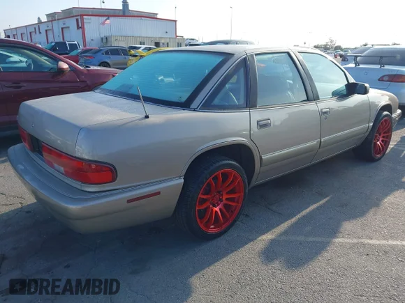✅ 1996 Buick Regal Custom • VIN: 2G4WB52K9T1495352 • Лот: 45050589. Опубликован ранее на IAAI с пробегом 181 709 миль. Бесплатный доступ к архиву аукционных продаж из США и подробный отчёт об истории автомобиля на DreamBid. Изображение 4.