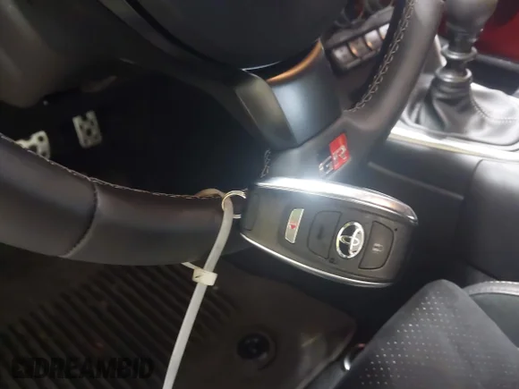 ✅ 2025 Toyota 86 Premium • VIN: JF1ZNBE14S9759423 • Lot: 44914601. Wystawiony na IAAI z przebiegiem 2 887 mil. Bezpłatny archiwum sprzedaży aukcyjnych z USA i szczegółowy raport historii pojazdu na DreamBid. Zdjęcie 11.