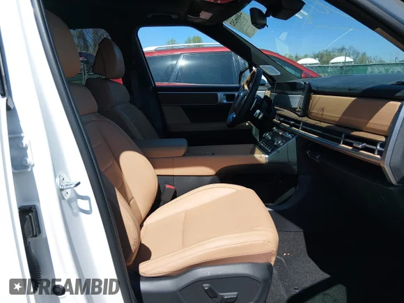 ✅ 2026 Hyundai Santa Fe Calligraphy • VIN: 5NMP5DG16TH104003 • Lot: 44806252. Wystawiony na IAAI z przebiegiem 2 498 mil. Bezpłatny archiwum sprzedaży aukcyjnych z USA i szczegółowy raport historii pojazdu na DreamBid. Zdjęcie 5.