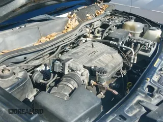 ✅ 2005 Chevrolet Equinox LT • VIN: 2CNDL63F056207946 • Лот: 41391681. Опубликован ранее на IAAI с пробегом 273 441 миль. Бесплатный доступ к архиву аукционных продаж из США и подробный отчёт об истории автомобиля на DreamBid. Изображение 13.