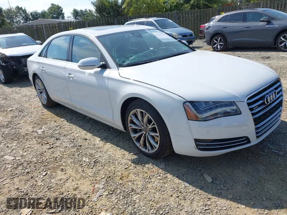✅ 2014 Audi A8 3.0T • VIN: WAURGAFD4EN004367 • Лот: 43185028. Опубліковано раніше на IAAI з пробігом 89 446 миль. Безкоштовний доступ до архіву аукціонних продажів зі США та докладний звіт про історію автомобіля на DreamBid. Зображення 1.