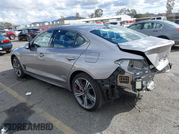 ✅ 2025 Genesis G70 Sport Advanced • VIN: KMTG54SE4SU146527 • Лот: 41516098. Опубликован ранее на IAAI с пробегом 3 524 миль. Бесплатный доступ к архиву аукционных продаж из США и подробный отчёт об истории автомобиля на DreamBid. Изображение 3.