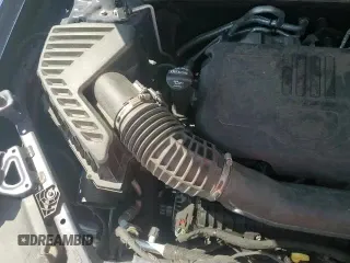 ✅ 2023 GMC Acadia SLE • VIN: 1GKKNKL44PZ120334 • Lot: 80106225. Wystawiony na Copart z przebiegiem 67 728 mil. Bezpłatny archiwum sprzedaży aukcyjnych z USA i szczegółowy raport historii pojazdu na DreamBid. Zdjęcie 17.