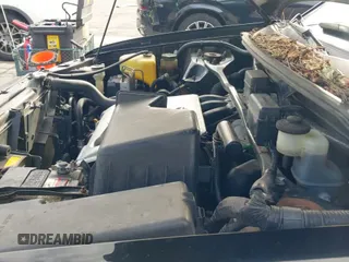 ✅ 2005 Toyota Highlander • VIN: JTEDP21A350069803 • Lot: 43754448. Wystawiony na IAAI z przebiegiem 187 678 mil. Bezpłatny archiwum sprzedaży aukcyjnych z USA i szczegółowy raport historii pojazdu na DreamBid. Zdjęcie 12.