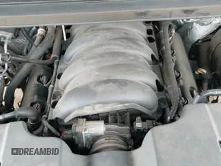 ✅ 2017 GMC Yukon XL SLT • VIN: 1GKS2GKC3HR290703 • Лот: 42353239. Опубликован ранее на IAAI с пробегом 126 052 миль. Бесплатный доступ к архиву аукционных продаж из США и подробный отчёт об истории автомобиля на DreamBid. Изображение 19.