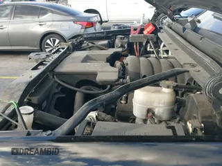 ✅ 2019 Chevrolet Tahoe LT • VIN: 1GNSKBKC4KR272918 • Lot: 41322220. Listed on IAAI with 186,883 mi. Free auction sales archive from the USA and detailed vehicle history report at DreamBid. Image 20.