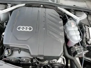 ✅ 2023 Audi A4 Premium • VIN: WAUABAF45PN007115 • Lot: 42760935. Wystawiony na Copart z przebiegiem 11 157 mil. Bezpłatny archiwum sprzedaży aukcyjnych z USA i szczegółowy raport historii pojazdu na DreamBid. Zdjęcie 13.