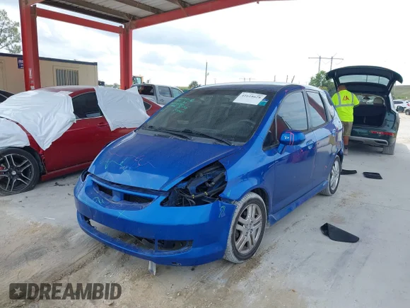 ✅ 2007 Honda Fit Sport • VIN: JHMGD38687S001536 • Lot: 41618628. Wystawiony na IAAI z przebiegiem 135 347 mil. Bezpłatny archiwum sprzedaży aukcyjnych z USA i szczegółowy raport historii pojazdu na DreamBid. Zdjęcie 2.
