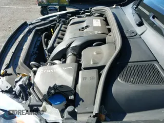 ✅ 2016 Volvo XC60 T6 Platinum • VIN: YV4902RM6G2780123 • Lot: 43526855. Wystawiony na IAAI z przebiegiem 133 892 mil. Bezpłatny archiwum sprzedaży aukcyjnych z USA i szczegółowy raport historii pojazdu na DreamBid. Zdjęcie 19.