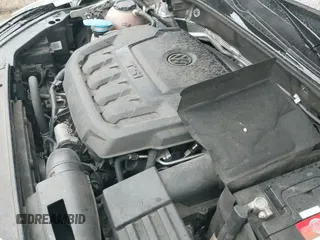 ✅ 2018 Volkswagen Passat S • VIN: 1VWAA7A3XJC010888 • Lot: 43439838. Wystawiony na IAAI z przebiegiem 153 029 mil. Bezpłatny archiwum sprzedaży aukcyjnych z USA i szczegółowy raport historii pojazdu na DreamBid. Zdjęcie 18.