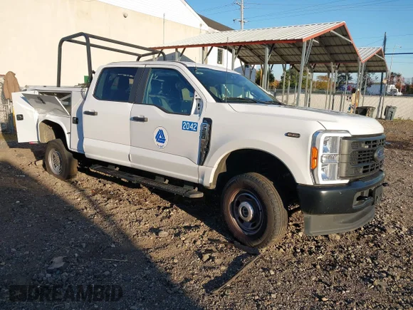 ✅ 2023 Ford F-250 XL • VIN: 1FT7W2BA7PED11744 • Лот: 43495410. Опубліковано раніше на IAAI з пробігом 51 222 миль. Безкоштовний доступ до архіву аукціонних продажів зі США та докладний звіт про історію автомобіля на DreamBid. Зображення 1.