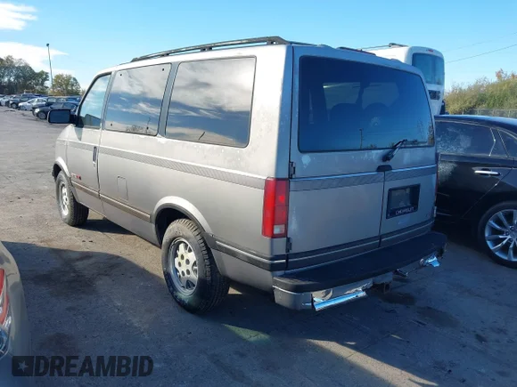 ✅ 1994 Chevrolet Astro • VIN: 1GNDM19W0RB148175 • Лот: 43533218. Опубліковано раніше на IAAI з пробігом Не вказано. Безкоштовний доступ до архіву аукціонних продажів зі США та докладний звіт про історію автомобіля на DreamBid. Зображення 3.