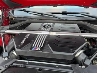 ✅ 2020 BMW X4 M Competition • VIN: 5YMUJ0C08LLU67316 • Lot: 94574295. Wystawiony na Copart z przebiegiem 34 650 mil. Bezpłatny archiwum sprzedaży aukcyjnych z USA i szczegółowy raport historii pojazdu na DreamBid. Zdjęcie 11.