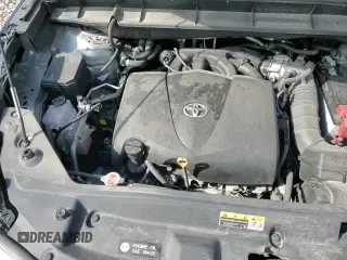 ✅ 2020 Toyota Highlander Platinum • VIN: 5TDFZRBH6LS041547 • Лот: 69856105. Опубликован ранее на Copart с пробегом 62 975 миль. Бесплатный доступ к архиву аукционных продаж из США и подробный отчёт об истории автомобиля на DreamBid. Изображение 15.