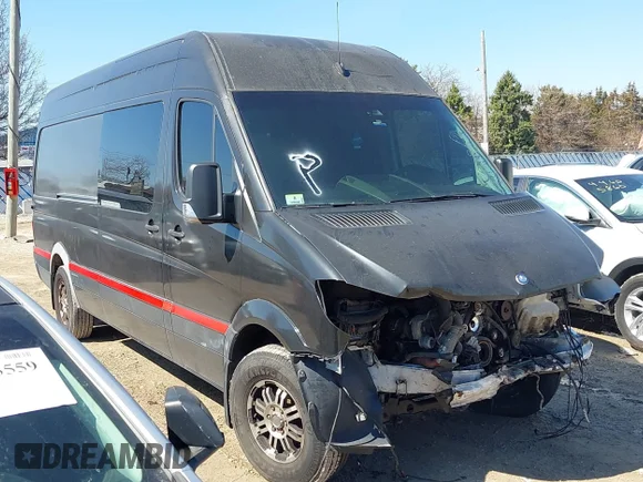 ✅ 2015 Mercedes-Benz Sprinter Cargo EXT • VIN: WD3PE8DC1F5999771 • Лот: 44669335. Опубликован ранее на IAAI с пробегом Не указан. Бесплатный доступ к архиву аукционных продаж из США и подробный отчёт об истории автомобиля на DreamBid. Изображение 1.