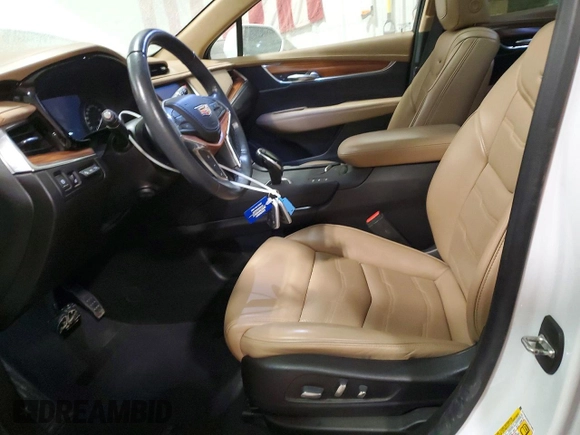 ✅ 2019 Cadillac XT5 Platinum AWD • VIN: 1GYKNGRS0KZ274461 • Lot: 73803495. Wystawiony na Copart z przebiegiem 23 866 mil. Bezpłatny archiwum sprzedaży aukcyjnych z USA i szczegółowy raport historii pojazdu na DreamBid. Zdjęcie 7.