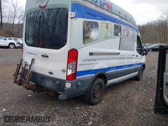 ✅ 2015 Ford Transit Cargo • VIN: 1FTNR2XG0FKA06369 • Lot: 44723861. Wystawiony na IAAI z przebiegiem 307 345 mil. Bezpłatny archiwum sprzedaży aukcyjnych z USA i szczegółowy raport historii pojazdu na DreamBid. Zdjęcie 4.