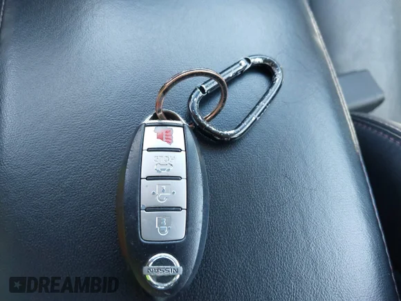 ✅ 2009 Nissan Maxima SV • VIN: 1N4AA51E59C802165 • Lot: 42002942. Wystawiony na IAAI z przebiegiem 241 669 mil. Bezpłatny archiwum sprzedaży aukcyjnych z USA i szczegółowy raport historii pojazdu na DreamBid. Zdjęcie 11.