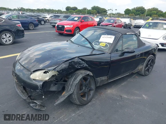 ✅ 2003 Mazda MX-5 Miata Cloth • VIN: JM1NB353530313053 • Лот: 42329503. Опубліковано раніше на IAAI з пробігом 105 704 миль. Безкоштовний доступ до архіву аукціонних продажів зі США та докладний звіт про історію автомобіля на DreamBid. Зображення 2.