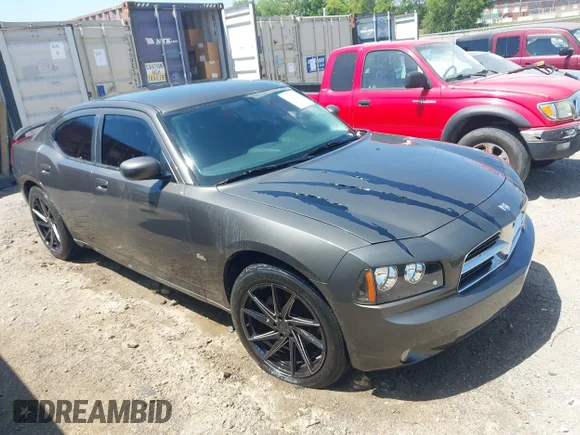 ✅ 2010 Dodge Charger SXT • VIN: 2B3CA3CV3AH177076 • Лот: 45131080. Опубліковано раніше на IAAI з пробігом 112 239 миль. Безкоштовний доступ до архіву аукціонних продажів зі США та докладний звіт про історію автомобіля на DreamBid. Зображення 1.