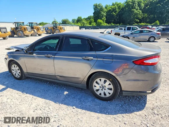 ✅ 2014 Ford Fusion S • VIN: 1FA6P0G77E5402848 • Лот: 55316516. Опубликован ранее на Copart с пробегом 223 637 миль. Бесплатный доступ к архиву аукционных продаж из США и подробный отчёт об истории автомобиля на DreamBid. Изображение 2.