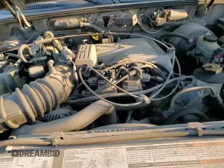 ✅ 2001 Ford Explorer Eddie Bauer • VIN: 1FMZU84P01UB51671 • Lot: 82465744. Listed on Copart with 127,592 mi. Free auction sales archive from the USA and detailed vehicle history report at DreamBid. Image 14.