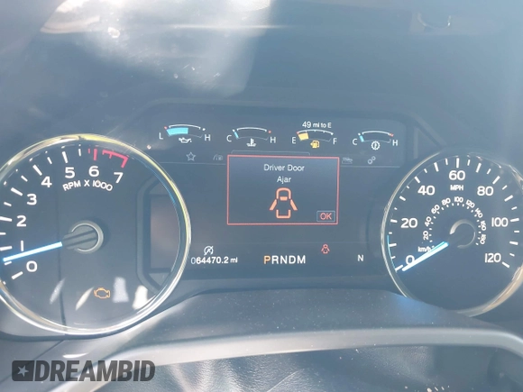 ✅ 2017 Ford F-150 XL • VIN: 1FTEW1CG6HKC11674 • Lot: 42745640. Wystawiony na IAAI z przebiegiem 64 470 mil. Bezpłatny archiwum sprzedaży aukcyjnych z USA i szczegółowy raport historii pojazdu na DreamBid. Zdjęcie 7.
