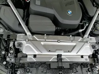 ✅ 2025 BMW 4 Series 430i • VIN: WBA33DB03SCU15210 • Lot: 82120155. Wystawiony na Copart z przebiegiem 3 466 mil. Bezpłatny archiwum sprzedaży aukcyjnych z USA i szczegółowy raport historii pojazdu na DreamBid. Zdjęcie 14.