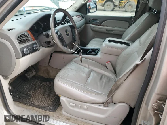 ✅ 2007 Chevrolet Avalanche 2LT • VIN: 3GNFK12397G223023 • Лот: 80717274. Опубліковано раніше на Copart з пробігом 215 581 миль. Безкоштовний доступ до архіву аукціонних продажів зі США та докладний звіт про історію автомобіля на DreamBid. Зображення 7.
