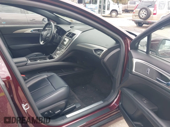 ✅ 2017 Lincoln MKZ Premiere • VIN: 3LN6L5A93HR657488 • Lot: 41741340. Wystawiony na IAAI z przebiegiem 77 451 mil. Bezpłatny archiwum sprzedaży aukcyjnych z USA i szczegółowy raport historii pojazdu na DreamBid. Zdjęcie 5.