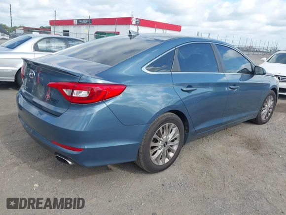 ✅ 2016 Hyundai Sonata SE • VIN: 5NPE24AF8GH381488 • Lot: 45292492. Wystawiony na IAAI z przebiegiem 87 629 mil. Bezpłatny archiwum sprzedaży aukcyjnych z USA i szczegółowy raport historii pojazdu na DreamBid. Zdjęcie 4.
