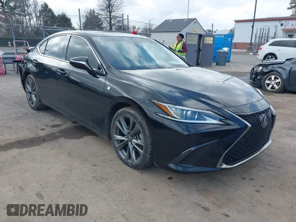 ✅ 2019 Lexus ES 350 • VIN: 58ABZ1B12KU050991 • Lot: 44402798. Listed on IAAI with 81,439 mi. Free auction sales archive from the USA and detailed vehicle history report at DreamBid. Image 1.