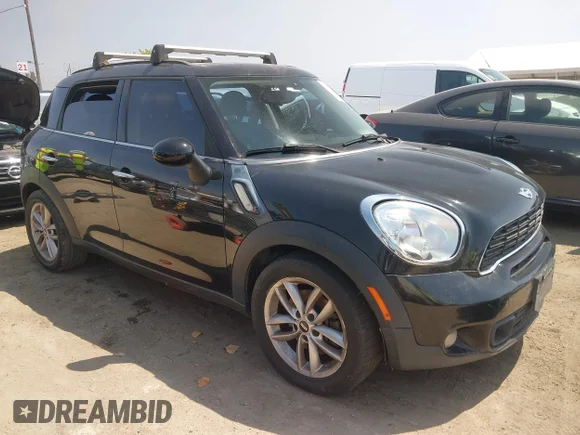 ✅ 2014 MINI Countryman S • VIN: WMWZC3C55EWP25800 • Лот: 45079975. Опубликован ранее на IAAI с пробегом 132 016 миль. Бесплатный доступ к архиву аукционных продаж из США и подробный отчёт об истории автомобиля на DreamBid. Изображение 1.