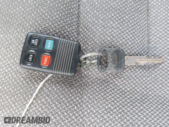 ✅ 1996 Ford Mustang • VIN: 1FALP4048TF217595 • Лот: 45084434. Опубліковано раніше на IAAI з пробігом 61 689 миль. Безкоштовний доступ до архіву аукціонних продажів зі США та докладний звіт про історію автомобіля на DreamBid. Зображення 10.