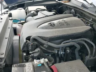 ✅ 2021 Toyota Tacoma SR • VIN: 3TMCZ5AN1MM425644 • Lot: 43030368. Listed on IAAI with 31,573 mi. Free auction sales archive from the USA and detailed vehicle history report at DreamBid. Image 18.