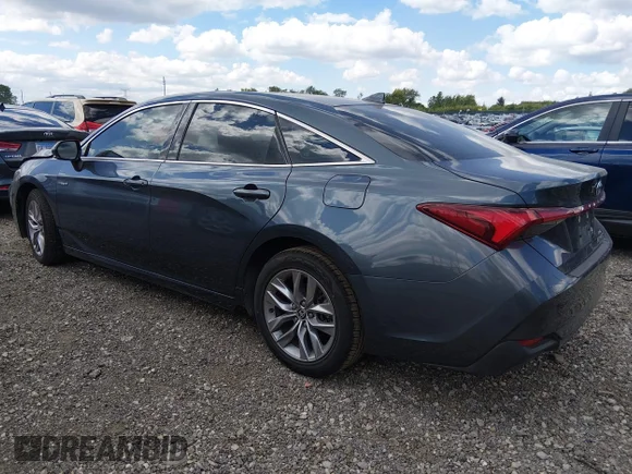 ✅ 2021 Toyota Avalon Hybrid XLE • VIN: 4T1AA1AB9MU009006 • Lot: 45386724. Wystawiony na IAAI z przebiegiem 134 513 mil. Bezpłatny archiwum sprzedaży aukcyjnych z USA i szczegółowy raport historii pojazdu na DreamBid. Zdjęcie 3.