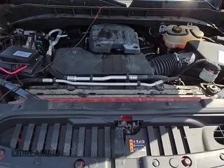 2019 Chevrolet Silverado 1500 LT z VIN 3GCPWCEK5KG136342, wystawiony jako Copart lot #55699735 z przebiegiem 60 569 mil mil oraz Czysty tytuł • Clean title. Historia ofert i sprzedaży dostępna na DreamBid. Obrazek 13.