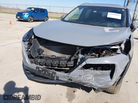 ✅ 2023 Nissan Rogue SL • VIN: 5N1BT3CA3PC845239 • Lot: 44466096. Wystawiony na IAAI z przebiegiem 68 644 mil. Bezpłatny archiwum sprzedaży aukcyjnych z USA i szczegółowy raport historii pojazdu na DreamBid. Zdjęcie 6.