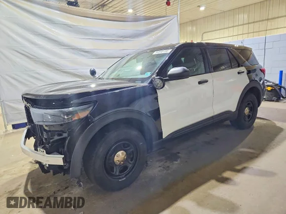 ✅ 2023 Ford Police Interceptor Utility • VIN: 1FM5K8AB3PGC20552 • Lot: 59590196. Wystawiony na Copart z przebiegiem 38 395 mil. Bezpłatny archiwum sprzedaży aukcyjnych z USA i szczegółowy raport historii pojazdu na DreamBid. Zdjęcie 1.