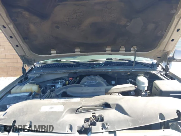 ✅ 2004 Chevrolet Tahoe LS • VIN: 1GNEC13T64R127093 • Lot: 45079485. Listed on IAAI with 152,236 mi. Free auction sales archive from the USA and detailed vehicle history report at DreamBid. Image 10.