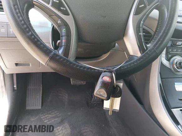 ✅ 2013 Hyundai Elantra Limited • VIN: KMHDH4AEXDU849140 • Lot: 44831884. Wystawiony na IAAI z przebiegiem 77 632 mil. Bezpłatny archiwum sprzedaży aukcyjnych z USA i szczegółowy raport historii pojazdu na DreamBid. Zdjęcie 11.