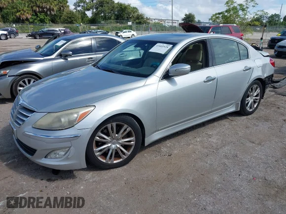 ✅ 2012 Hyundai Genesis 3.8L • VIN: KMHGC4DD9CU164799 • Lot: 43405928. Wystawiony na IAAI z przebiegiem 186 001 mil. Bezpłatny archiwum sprzedaży aukcyjnych z USA i szczegółowy raport historii pojazdu na DreamBid. Zdjęcie 2.