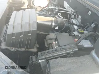 ✅ 2024 Volkswagen Atlas SE • VIN: 1V2KE2CA9RC262586 • Lot: 43236691. Wystawiony na IAAI z przebiegiem 19 172 mil. Bezpłatny archiwum sprzedaży aukcyjnych z USA i szczegółowy raport historii pojazdu na DreamBid. Zdjęcie 19.