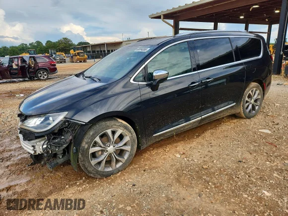 ✅ 2017 Chrysler Pacifica Limited • VIN: 2C4RC1GG1HR633132 • Лот: 60884056. Опубликован ранее на Copart с пробегом Не указан. Бесплатный доступ к архиву аукционных продаж из США и подробный отчёт об истории автомобиля на DreamBid. Изображение 1.