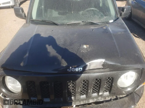 ✅ 2016 Jeep Patriot Sport • VIN: 1C4NJRBB5GD512233 • Lot: 70817712. Wystawiony na Copart z przebiegiem Nie podano. Bezpłatny archiwum sprzedaży aukcyjnych z USA i szczegółowy raport historii pojazdu na DreamBid. Zdjęcie 12.