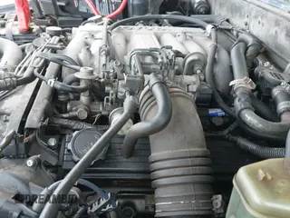 ✅ 1993 Toyota 4Runner • VIN: JT3VN39W0P0121593 • Lot: 41773425. Wystawiony na IAAI z przebiegiem 244 571 mil. Bezpłatny archiwum sprzedaży aukcyjnych z USA i szczegółowy raport historii pojazdu na DreamBid. Zdjęcie 13.