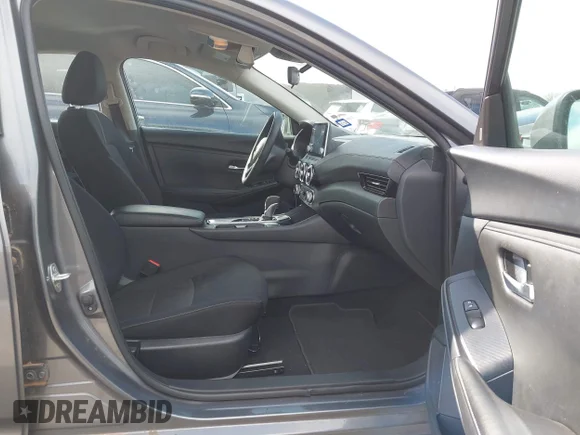 ✅ 2024 Nissan Sentra SV • VIN: 3N1AB8CV9RY292032 • Lot: 44220506. Wystawiony na IAAI z przebiegiem 56 187 mil. Bezpłatny archiwum sprzedaży aukcyjnych z USA i szczegółowy raport historii pojazdu na DreamBid. Zdjęcie 5.