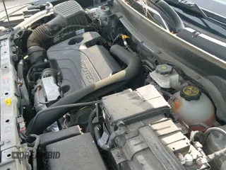 ✅ 2023 GMC Terrain SLT • VIN: 3GKALVEGXPL136703 • Lot: 43252571. Wystawiony na IAAI z przebiegiem 74 191 mil. Bezpłatny archiwum sprzedaży aukcyjnych z USA i szczegółowy raport historii pojazdu na DreamBid. Zdjęcie 19.