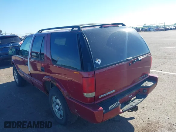 ✅ 2003 Chevrolet Blazer LS • VIN: 1GNDT13XX3K178070 • Lot: 45370470. Wystawiony na IAAI z przebiegiem 192 371 mil. Bezpłatny archiwum sprzedaży aukcyjnych z USA i szczegółowy raport historii pojazdu na DreamBid. Zdjęcie 3.